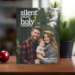 Cartão Postal De Festividades Noite Silenciosa, Natal Cristão Santa Noite<br><div class="desc">Um Cartões de foto de Natal temático cristão moderno. Noite passada,  noite sagrada - com uma foto de cheio na frente. Carregue suas próprias imagens,  adicione texto personalizado e muito mais!</div>