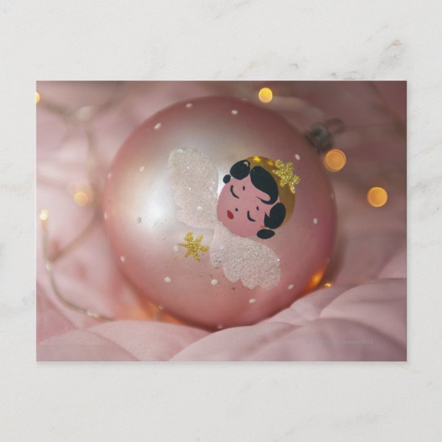 Cartão Postal De Festividades Old-fashioned pink christmas bauble (Frente)