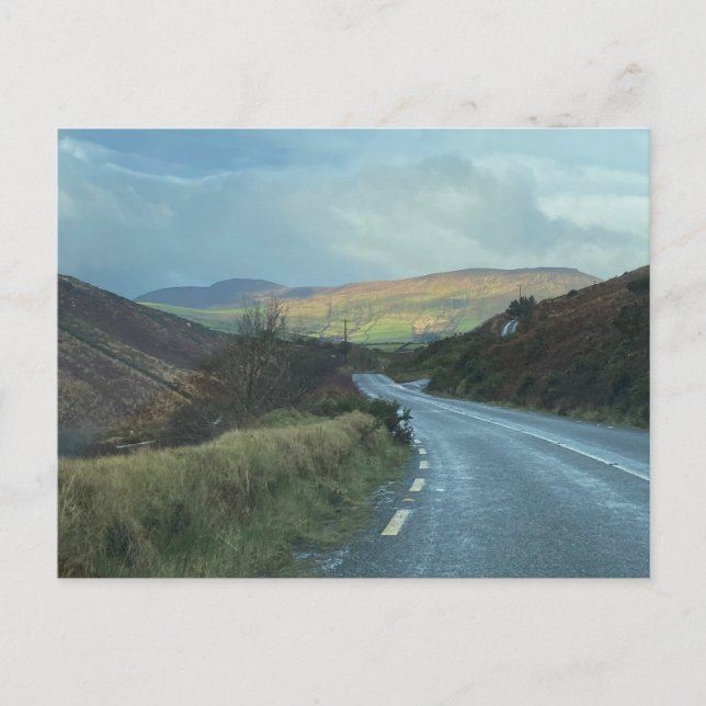 Cartão Postal De Festividades Paisagem Cêntrica Irlandesa (Frente)