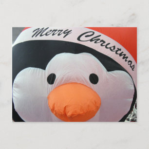 Cartão Postal De Festividades Pinguim inflável alegre do feriado do Natal