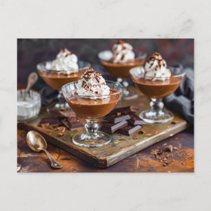 Cartão Postal De Festividades Pudim de chocolate suave e cremoso serviu vidro