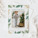 Cartão Postal De Festividades Saudações do Gold Foil Pine Agulha Photo Season<br><div class="desc">Saudações da temporada! Envie suas saudações mais quentes da temporada com nosso cartão-postal personalizável, com um belo design de aquarela verde e agulhas de pinheiro de folha de ouro suja. Personalize este elegante cartão postal de feriado fotográfico com a sua fotografia e mensagem favoritas para criar um cartão de feriado...</div>