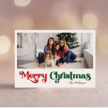 Cartão Postal De Festividades Simples Clássico Feliz Natal Grande Uma Foto<br><div class="desc">Celebre a temporada com este simples e único e clássico Cartão postal de Natal Merry, grande, com fotos, com um toque de charme de vintage. A design minimalista apresenta uma elegante paleta de cores vermelha e verde, evocando o espírito aconchegante do inverno. O seu apelo moderno e divertido, aliado à...</div>