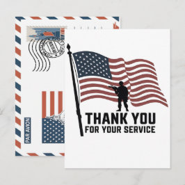 Cartão Postal De Festividades Soldado Patriótico Segurando a Bandeira dos EUA Ca