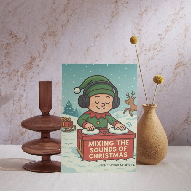 Cartão Postal De Festividades The Elf DJ on the Snowy Path (Criador carregado)