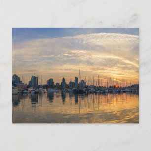 Cartão Postal De Festividades Vancouver Skyline - Yacht Harbour no Sunset