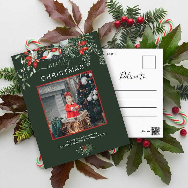 Cartão Postal De Festividades Verde Foto de Natal Verde Floresta de Aquarela Ver (You will love these beautiful Christmas cards! They feature botanical watercolor pine and berries.)