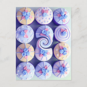 Cartão Postal Dê-lhe um Cupcakes giratório