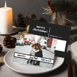 Cartão postal de Natal Feliz<br><div class="desc">Este cartão postal de Natal apresenta uma área para adicionar a sua própria foto de família,  uma fonte moderna escrita à mão e uma elegante combinação verde e branca. Edite o texto *maioria* para corresponder às suas necessidades e edite todas as cores de acordo com o seu gosto.</div>