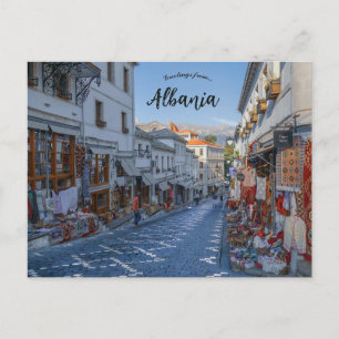 Cartão postal de uma rua em Gjirokaster Albânia