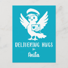 Cartão Postal Delivering Hugs Penny Post Mascot Postcard