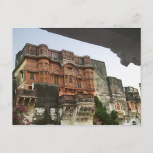 Cartão Postal Dentro do Castelo Real de Ghanerao, Rajasthan, Índ