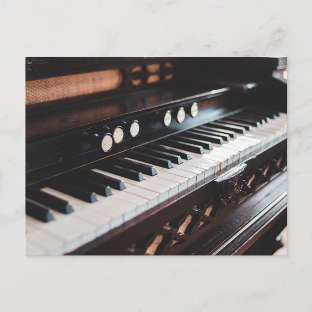 Cartão Postal Design de Piano Fofo (Frente)