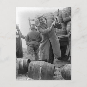 Cartão Postal Destruindo Barris de Cerveja, 1924