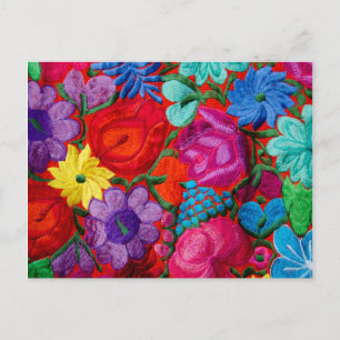 Cartão Postal Detalhe de têxtil floral de bordado tradicional