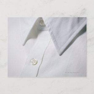 Cartão Postal Detalhe do colarinho da camisa branca.