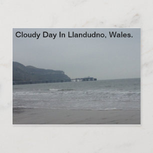 Cartão Postal Dia Nublado Em Llandudno, País De Gales.