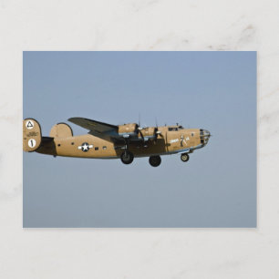 Cartão Postal Diamond Lil B-24 Bomber, aterrando em Oshkosh,