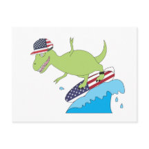 Dinossauro Surfando com Bandeira Americana