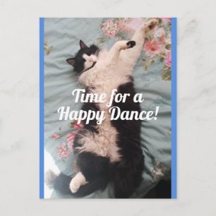 Cartão postal do gato Tuxedo fofo fazendo uma danç