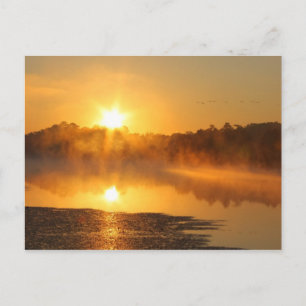Cartão postal do Lago Refletion Sunrise