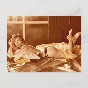 Cartão postal do modelo de lingerie