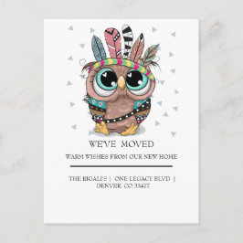 Cartão Postal doce coruja adorável com a casa de Feather se move