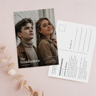 Cartão Postal Dois Graduados Anúncio de Graduação com Foto Dupla