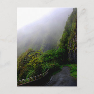 Cartão postal "Down the Beaten Path"