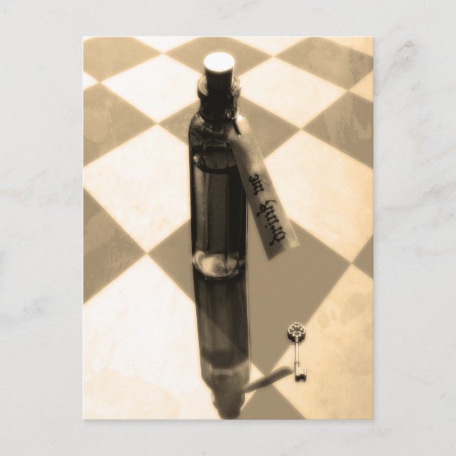 Cartão Postal DRINK ME Postcard (Frente)