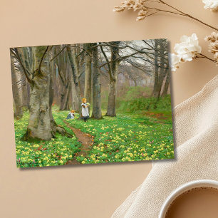 Cartão Postal Duas garotas catando flores na floresta de primave