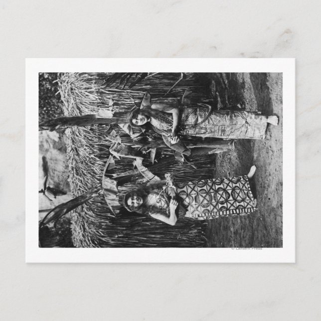 Cartão Postal Duas mulheres havaianas com fotografia de Ukalalee (Frente)