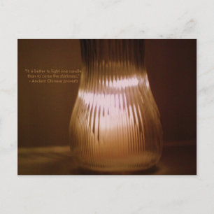 Cartão postal "É melhor acender uma vela"