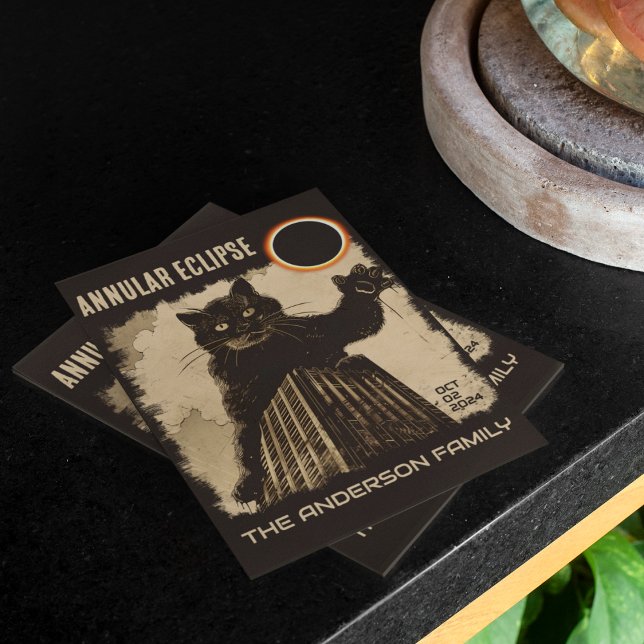 Cartão Postal Eclipse Solar Anular Engraçado Gato Grande 2 de Ou (Criador carregado)