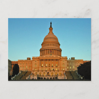 Cartão Postal Edifício de capital ao pôr do sol