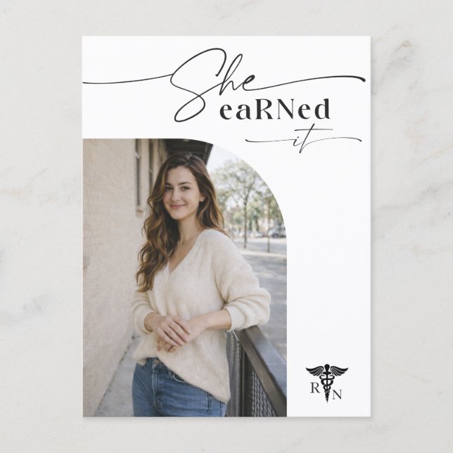 Cartão Postal Elegant Grad Photo RN Graduation Announcement (Frente)