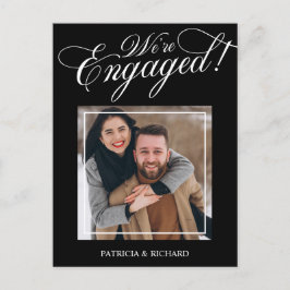 Cartão Postal Elegante Anúncio de Noivado We're Engaged