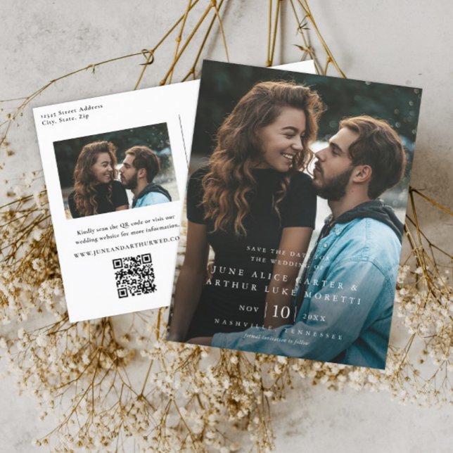Cartão Postal Elegante Simples Foto Casamento Salve a Data (Simple typographic photo wedding save the date with QR Code postcard.)