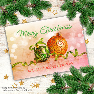 Cartão Postal Enfeites de árvore de Natal verdes rosa laranja do