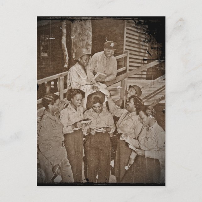 Cartão Postal Enfermeiros no Pacífico Sul recebendo e-mail (Frente)