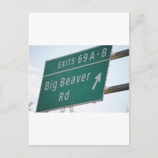 Cartão Postal Engraçado HIghway Sinal Big Beaver Road Sair 69