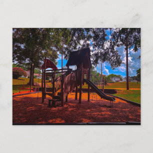 Cartão Postal Equipamento de Playground de Madeira em Parque Ens