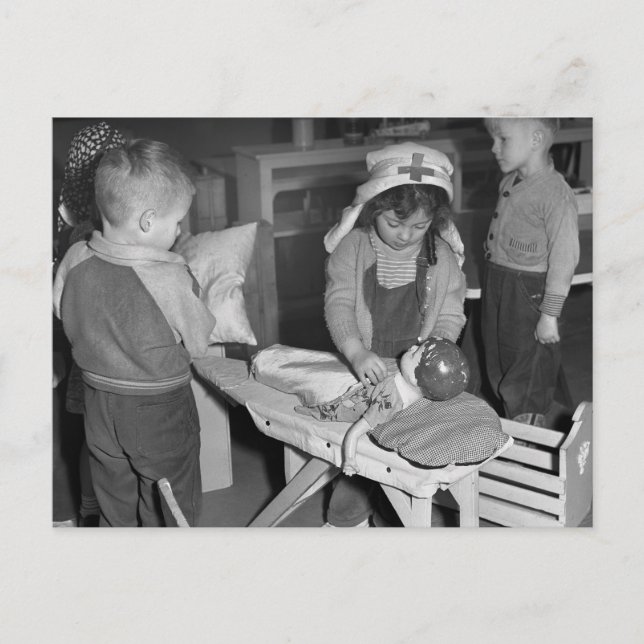 Cartão Postal Escola de Enfermagem: anos 40 (Frente)