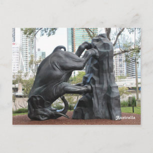 Cartão Postal Escultura "O Mundo vira", Brisbane, Austrália.