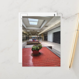 Cartão Postal Espaço Liminar Triste Shopping Abandonado Plantas