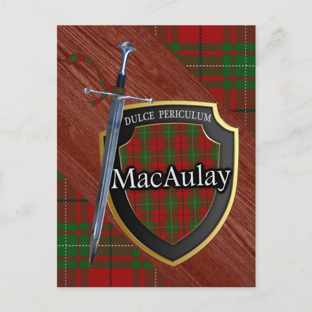 Cartão Postal Espada e Escudo do Clan MacAulay Tartan (Frente)