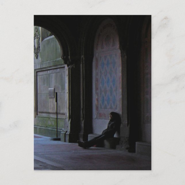 Cartão Postal Esperando no Bethesda Terrace (Frente)