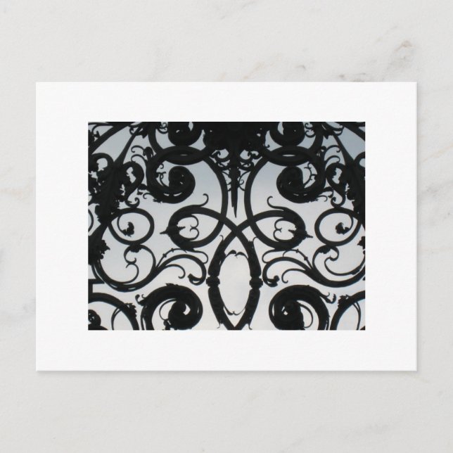 Cartão Postal Espirais do Portão Real contra o Céu Azul (Frente)