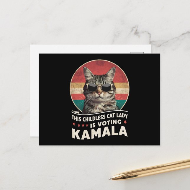 Cartão Postal Esta Senhora de Gato Infantil Está Votando Kamala (Frente/Verso In Situ)