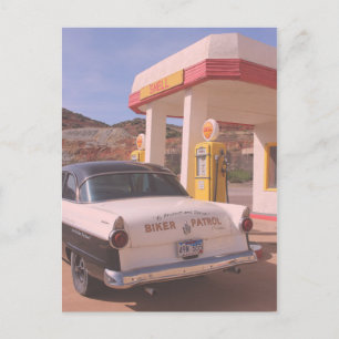 Cartão Postal Estação de Serviço de Carro Clássico da Patrul